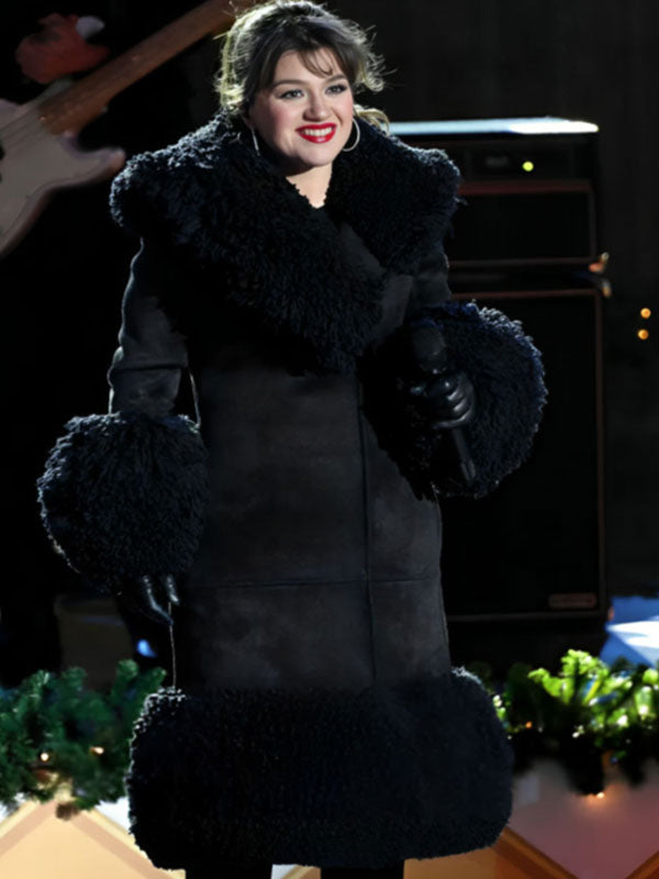 Kelly Clarkson Rockefeller Center Black Coat