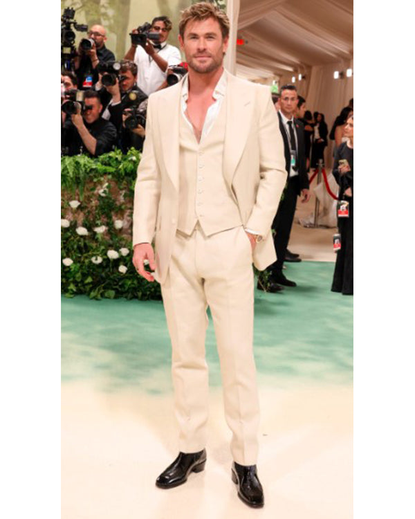 Met Gala 2024 Chris Hemsworth Cream Suit