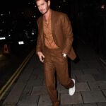 Andrew-Garfield-Brown-Blazer-2