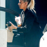 Ariana-Madix-Black-Blazer-5