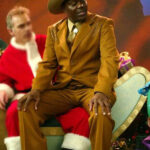 Bad-Santa-Movie-Bernie-Mac-Brown-Suit