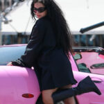 Charli-XCX-Black-Over-Sized-Blazer-1