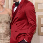 Globe-Awards-John-Krasinski-Blazer-4