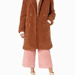 Heartstopper-2022-Elle-Argent-Fur-Coat