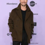 Hit-Man-2024-Glen-Powell-Green-Peacoat