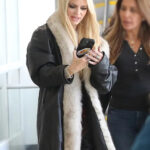 Jessica_Simpson_LA_Airport_Coat__20927