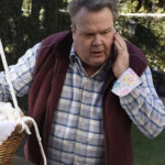 Modern-Family-S11-Cameron-Tucker-Maroon-Vest