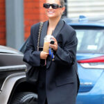 Molly-Mae-Hague-Black-Blazer-1