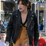 kathryn-hahn-black-leather-jacket