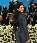 Kendall-Jenner-Met-Gala-2025-Grey-Jacket-510×600