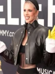 Grammys-Red-Carpet-2025-Julia-Fox-Black-Jacket